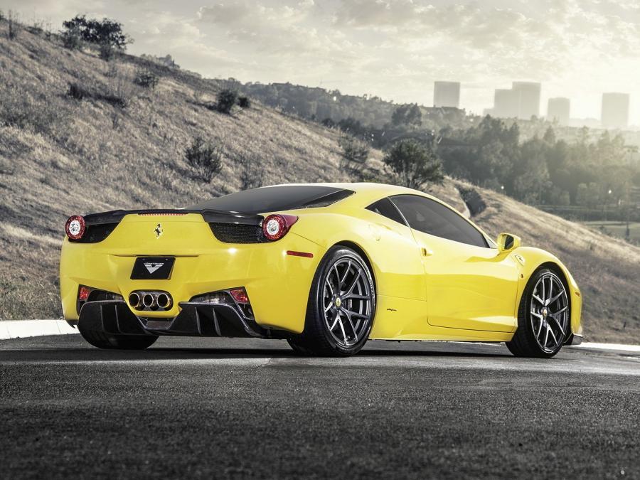  Ferrari 458 Italia VS-130 by Vorsteiner 2012 года  (фото 4 из 14)